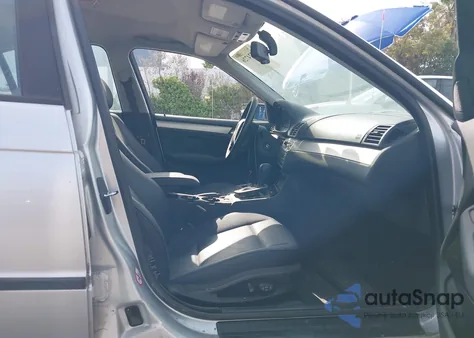 2002 BMW 325Xi z USA, uszkodzony, nr VIN WBAEU33472PF66614